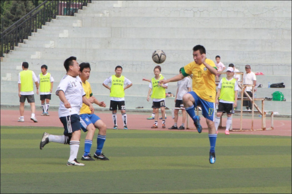 两队为保级奋力一搏 实时战况全程追踪